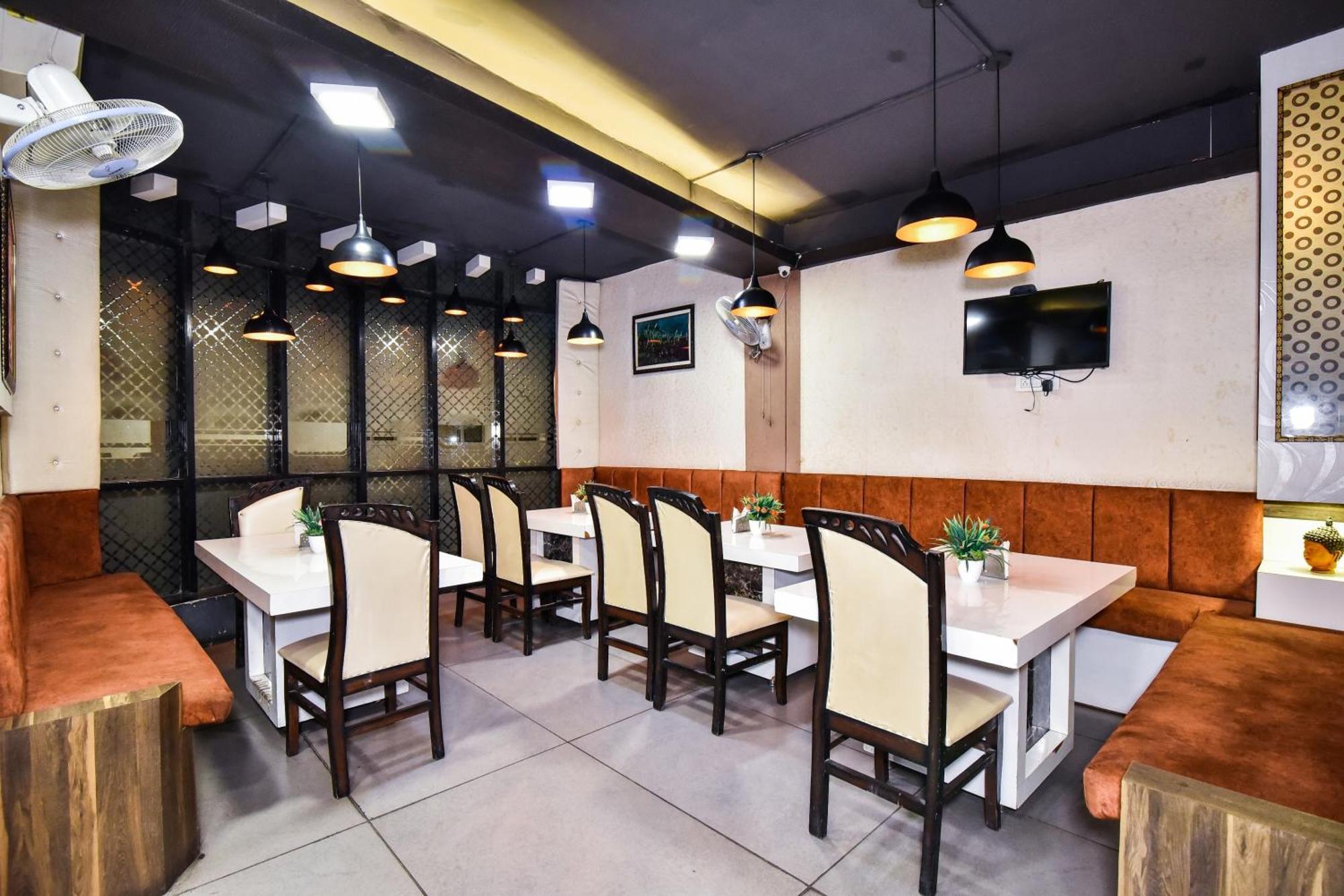 Pinaz Royale Hotel Amritsar Buitenkant foto