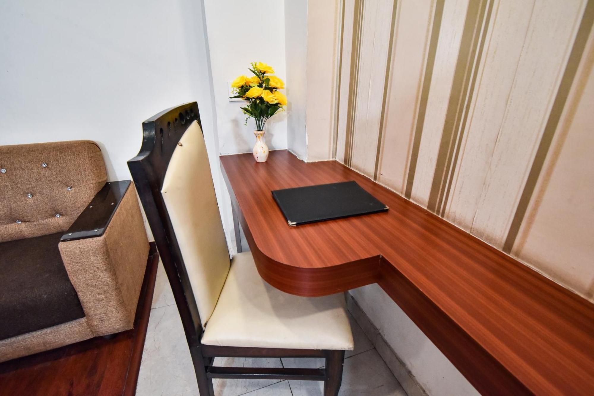 Pinaz Royale Hotel Amritsar Buitenkant foto